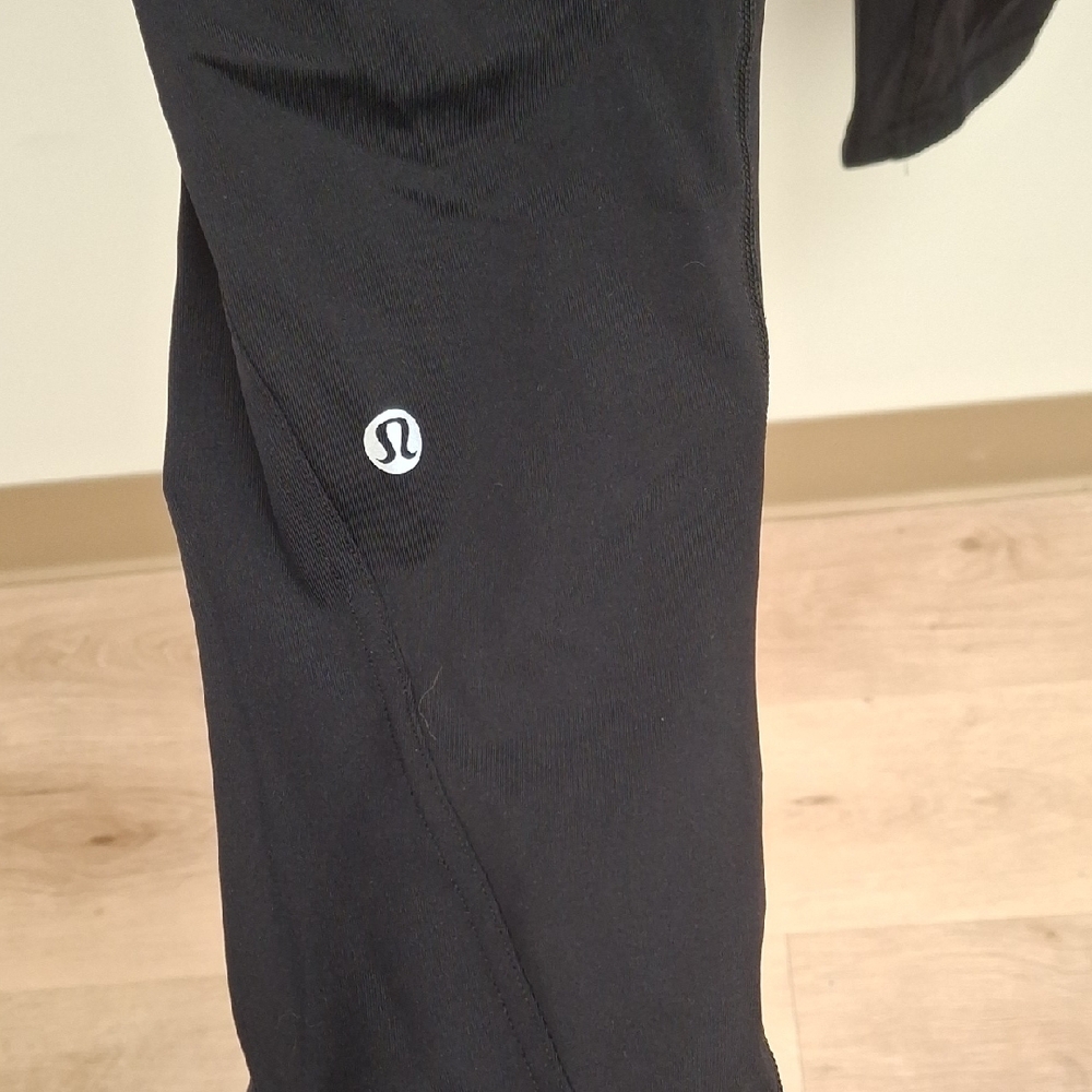 SOLD-Lululemon Athletica Black Leggings-EUC - Picture 2 of 4